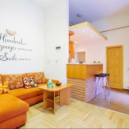 All In 10 Apartment, Bp Downtown Ac Budapest Exterior photo